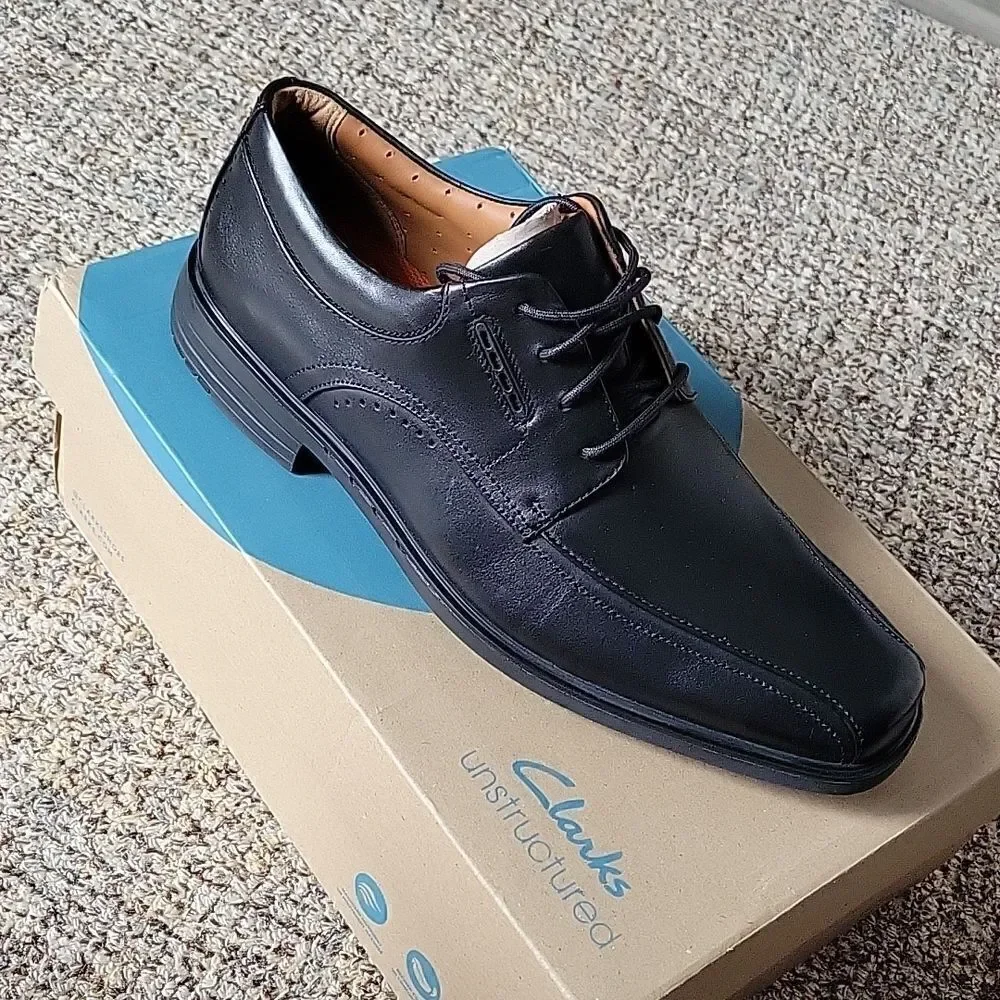 Clarks unstructured mens 10 M